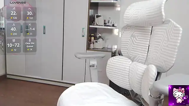 Suzie Wet Cave online show from April 16, 11:11 am