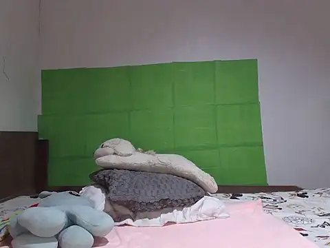 Prettyasianbelle online show from November 16, 12:55 pm