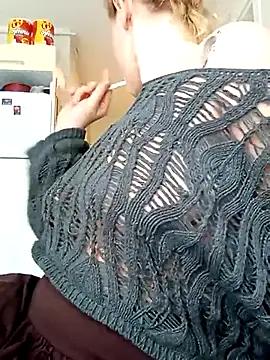 Snapshot of atessu34 chatting on February 14, 1:19 pm atessu34 online show from February 14, 1:19 pm