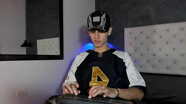  realwav online show from November 22, 4:22 am