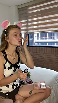 andyzuzka online show from October 31, 2:40 pm