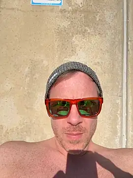 lukas 24 online show from October 12, 9:14 pm