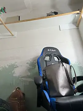 bearcub300 online show from February 13, 8:21 am