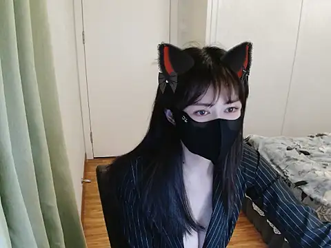 Winnie-01 online show from March 14, 2:17 am