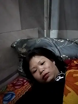 LinhNa999 online show from February 12, 1:06 pm