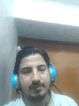 Snapshot of mahesh369369 chatting on November 5, 11:43 am mahesh369369 online show from November 5, 11:43 am