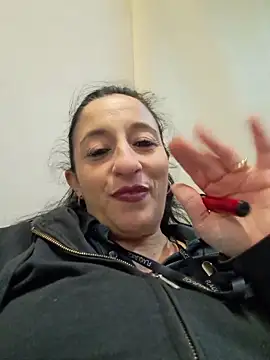 Snapshot of monella821 chatting on November 24, 6:07 pm monella821 online show from November 24, 6:07 pm