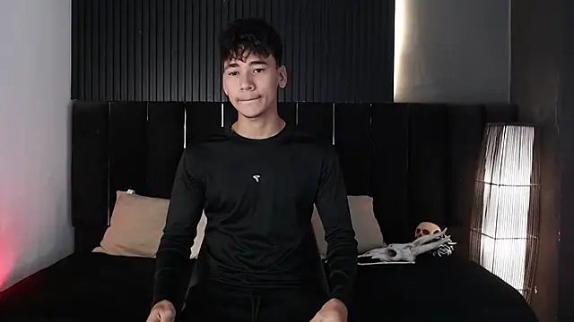 Dominic ghost online show from October 24, 10:06 pm