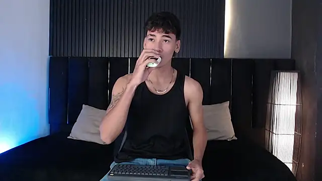 Dominic ghost online show from January 10, 3:08 am