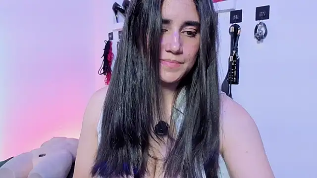 elowen halley1 online show from February 13, 8:16 pm