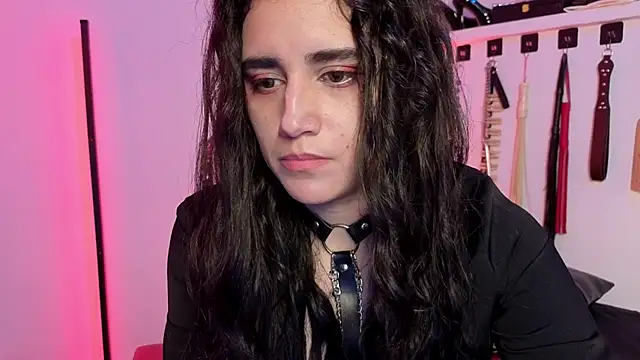 elowen halley1 online show from February 23, 6:38 pm