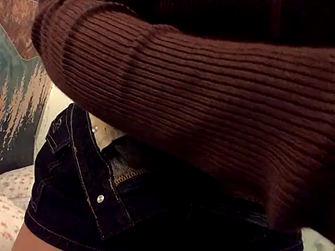 Snapshot of AuraLush chatting on September 23, 3:09 am AuraLush online show from September 23, 3:09 am