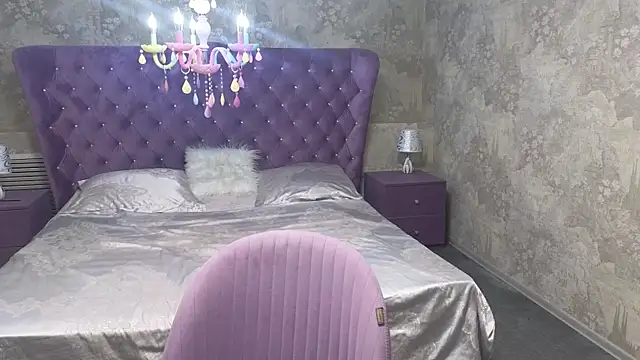 Eloisa Eliot online show from November 5, 3:56 pm