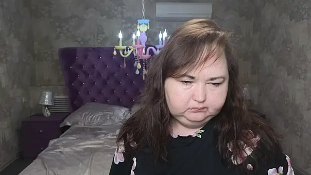 Eloisa Eliot online show from November 18, 5:39 pm