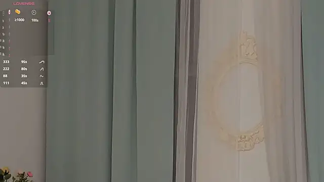 Snapshot of GabiMeshuggah chatting on February 6, 10:02 pm GabiMeshuggah online show from February 6, 10:02 pm