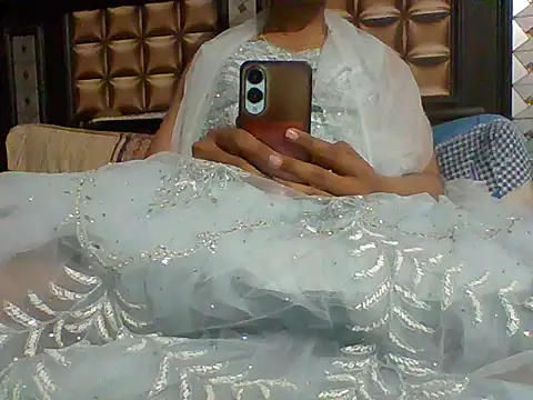 ruhithakur65 online show from February 19, 7:54 pm