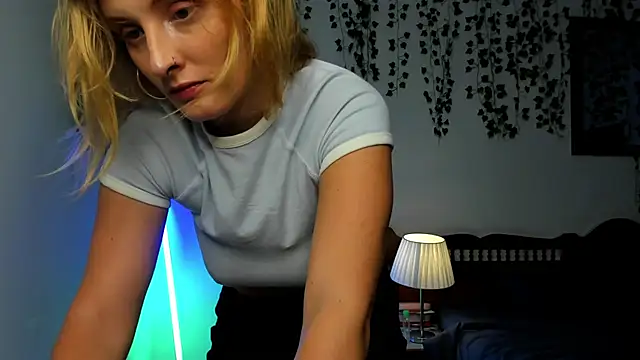 Ariana Spring online show from October 25, 3:47 am