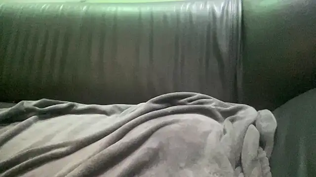 Snapshot of peterpapiNL chatting on April 5, 4:26 pm peterpapiNL online show from April 5, 4:26 pm