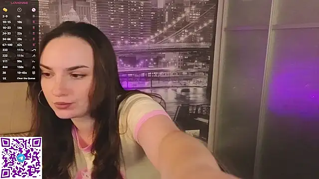 Snapshot of VanessaGrome chatting on October 2, 7:10 pm VanessaGrome online show from October 2, 7:10 pm