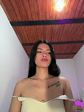 LiaCollings online show from January 6, 11:58 am