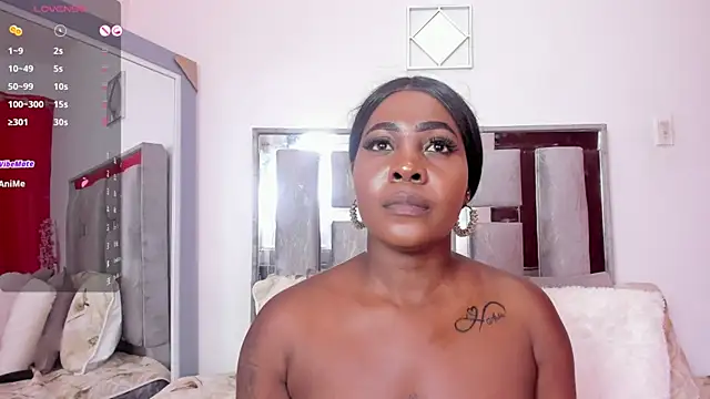 Snapshot of Emilly_roaa chatting on February 7, 8:01 pm Emilly roaa online show from February 7, 8:01 pm