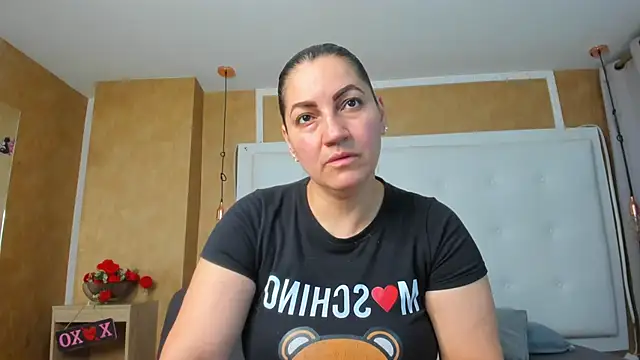Heidy milf online show from June 26, 8:02 pm
