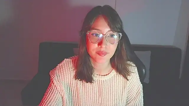 Yulienneg online show from April 30, 12:50 am