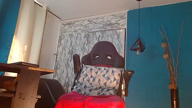 hanna mooreee online show from March 19, 7:07 pm