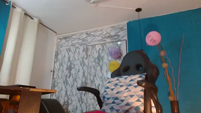 hanna mooreee online show from April 15, 6:59 pm