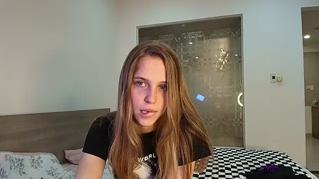 littlemolly11 online show from September 26, 3:16 pm