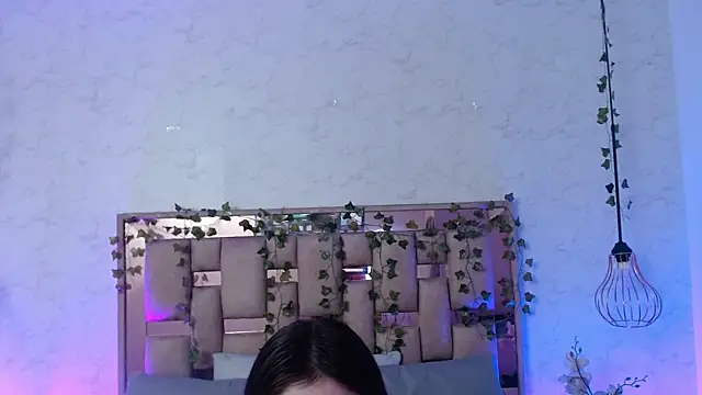Snapshot of ScarlettRox chatting on September 23, 11:35 am ScarlettRox online show from September 23, 11:35 am