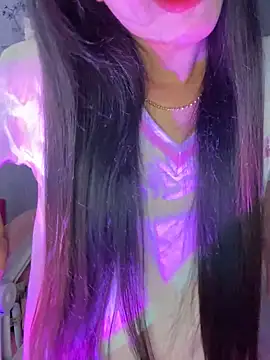 Snapshot of Sexlove_bb chatting on February 7, 3:49 pm Sexlove bb online show from February 7, 3:49 pm