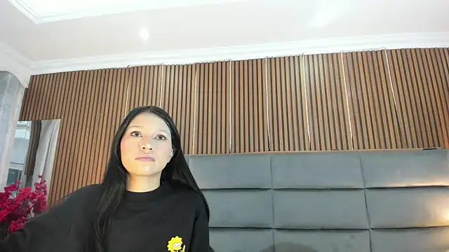 Sophie Calloway online show from September 26, 1:04 pm