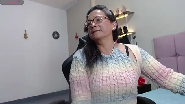 SolVegaNaciente online show from November 2, 3:31 am