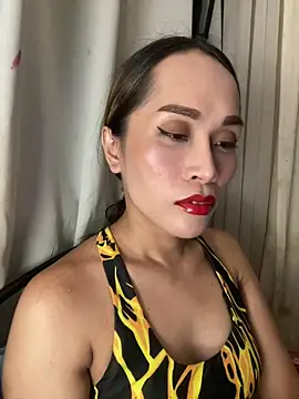 RomanticPearlTS online show from May 19, 2:01 pm