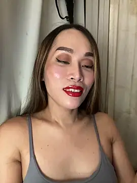 RomanticPearlTS online show from May 24, 1:43 am