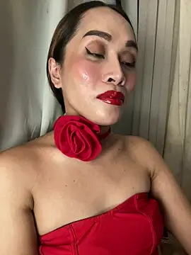 RomanticPearlTS online show from May 26, 2:40 am
