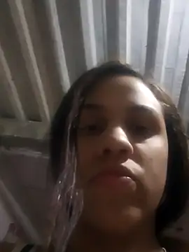 Snapshot of Blonde_foxx chatting on December 23, 1:47 am Blonde foxx online show from December 23, 1:47 am