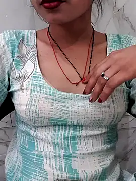 Snapshot of Sona-rani6 chatting on November 4, 4:11 am Sona-rani6 online show from November 4, 4:11 am