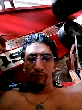 Snapshot of _alexx_69_ chatting on October 6, 7:44 pm alexx 69 online show from October 6, 7:44 pm