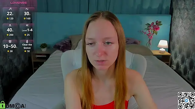 Snapshot of Mia_E1fie chatting on October 10, 9:08 am Mia E1fie online show from October 10, 9:08 am