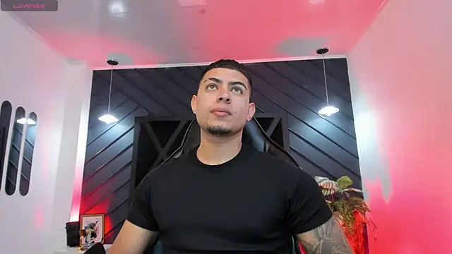 marco garciia  online show from January 7, 11:18 pm