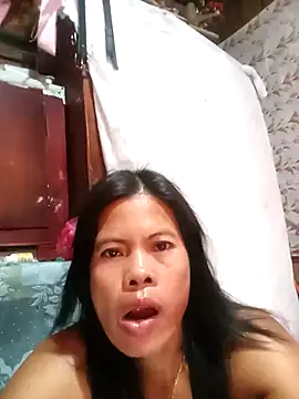 Snapshot of Riding69Girl chatting on November 12, 10:30 pm Riding69Girl online show from November 12, 10:30 pm