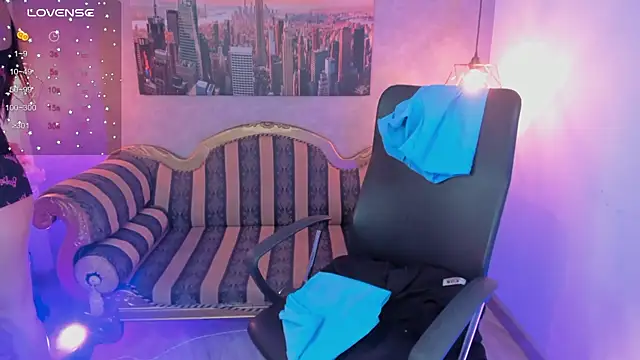 Snapshot of Dali_collin chatting on November 29, 12:19 pm Dali collin online show from November 29, 12:19 pm