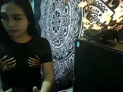 Snapshot of Madylinebigcock69 chatting on February 13, 1:18 pm Madylinebigcock69 online show from February 13, 1:18 pm