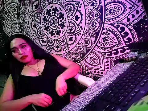 Snapshot of Madylinebigcock69 chatting on February 21, 6:31 pm Madylinebigcock69 online show from February 21, 6:31 pm