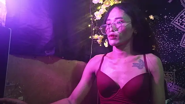 Madylinebigcock69 online show from July 12, 7:43 am
