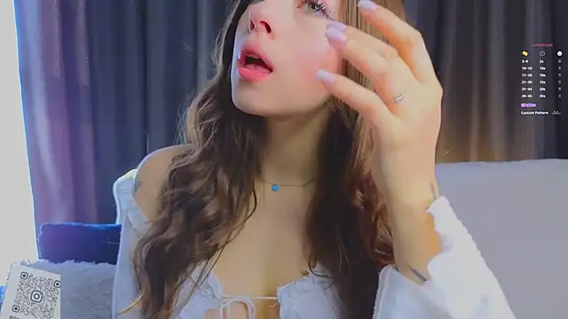 VirginiaHouston online show from November 1, 6:04 am