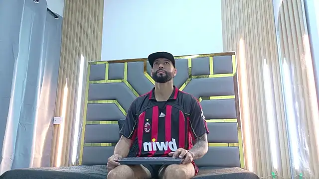 yorbymaxx online show from January 10, 11:56 am