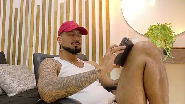 yorbymaxx online show from January 31, 7:11 pm